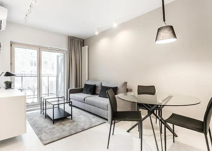 P&O Apartments Mennica Residence III